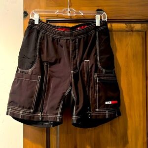 Oakley padded mountain bike shorts with elastic waist and tie size large